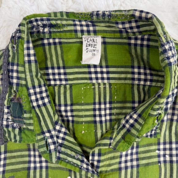 Magnolia Pearl Adison Workshirt in Ceylon Green Plaid Button & Snap Up High Low - Picture 3 of 8